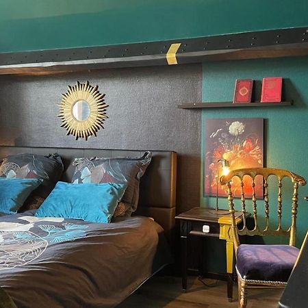 Les Nuits Victoriennes Bed and Breakfast Saint-Germain-du-Corbeis Εξωτερικό φωτογραφία