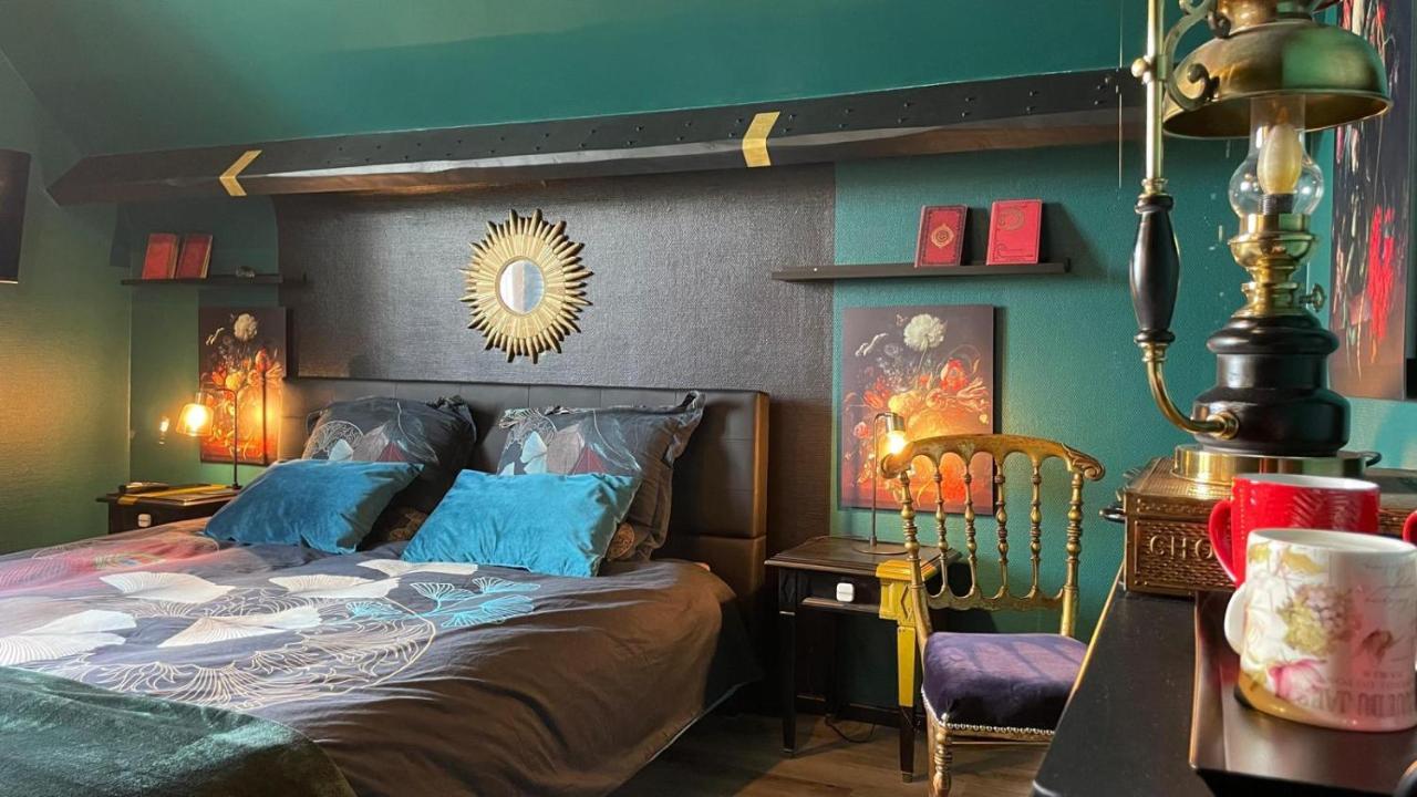 Les Nuits Victoriennes Bed and Breakfast Saint-Germain-du-Corbeis Εξωτερικό φωτογραφία